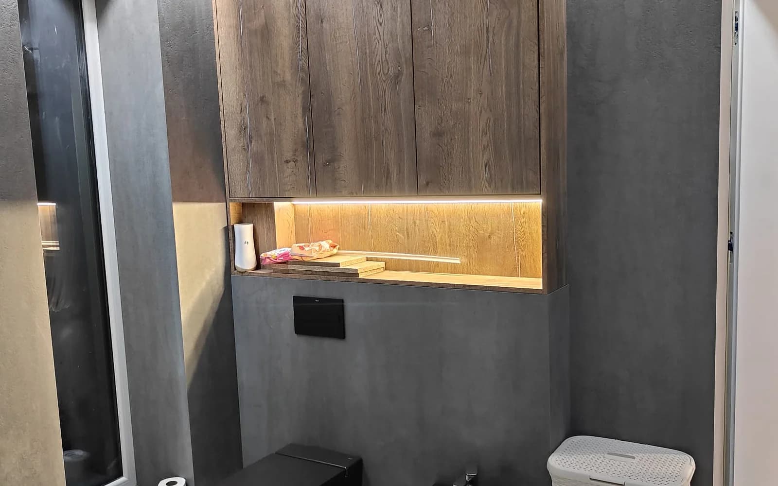 Bespoke fitted bathroom furniture by 4A Fitted Furniture